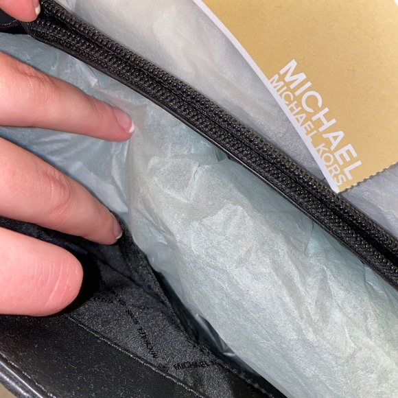 Michael Kors Peyton Bag NWT - Picture 4 of 7